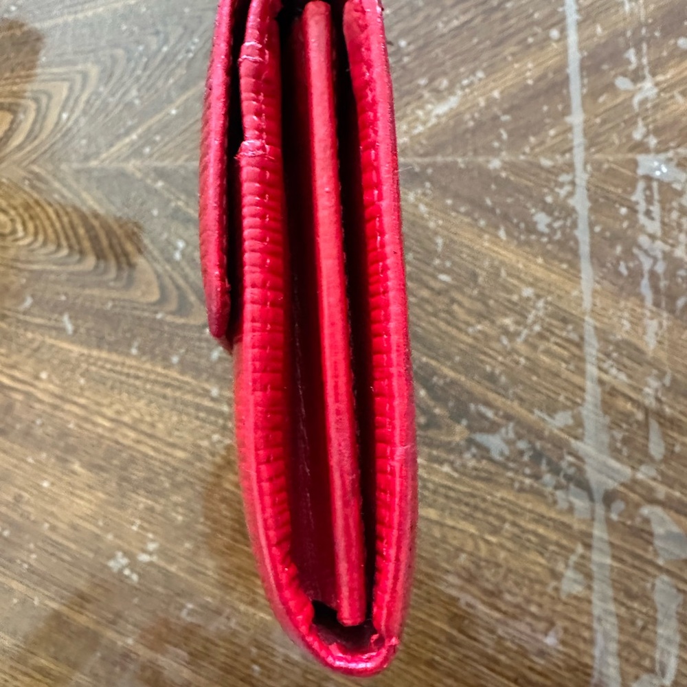 Louis Vuitton Sarah Long Wallet – Red Epi Leather | Refurbished & Authentic - Picture 7 of 11